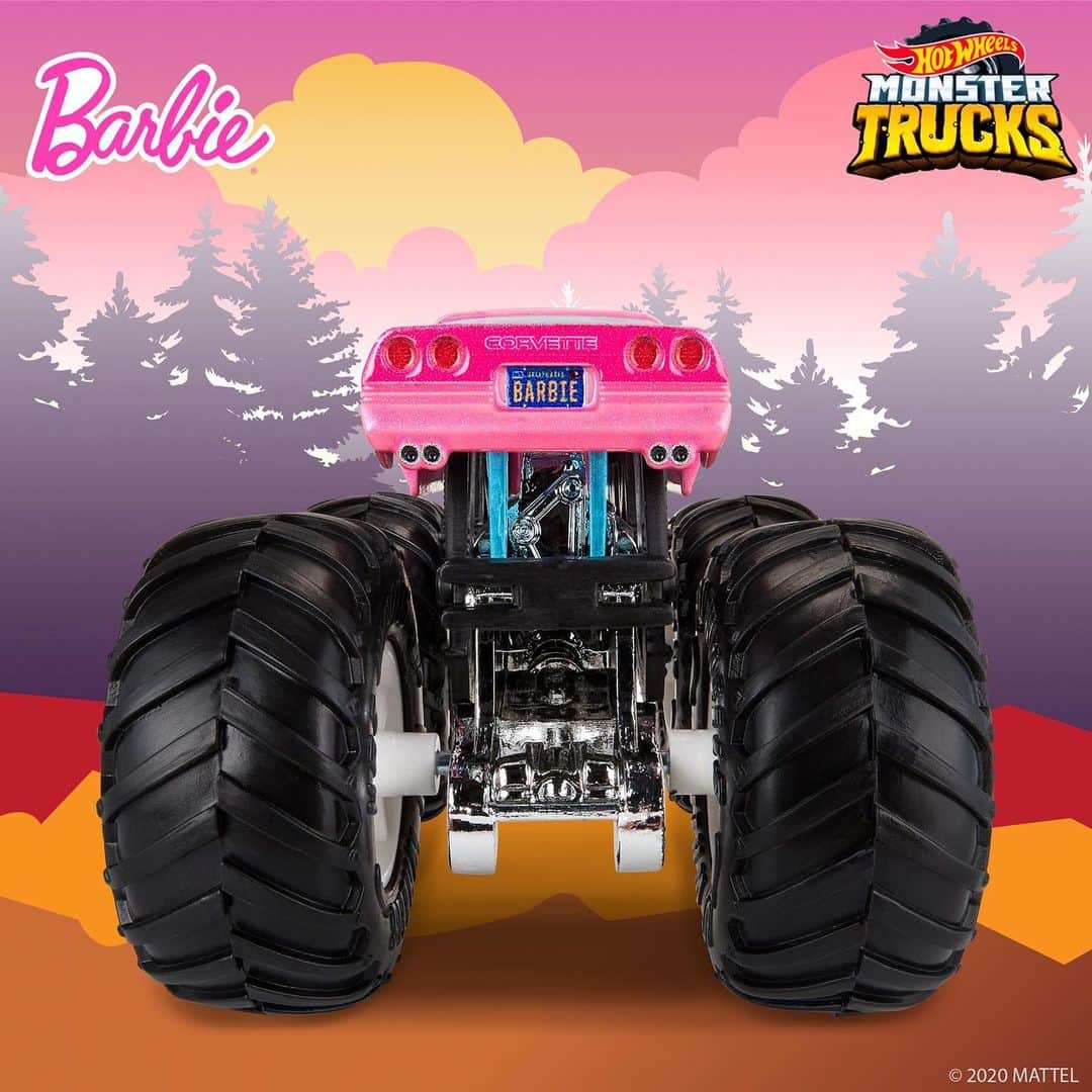 Hot Wheelsさんのインスタグラム写真 - (Hot WheelsInstagram)「The collab we didn’t know we needed! Go pink or go home with the Hot Wheels Monster Truck Barbie-vette! ⛰ #HotWheels」1月6日 2時30分 - hotwheelsofficial