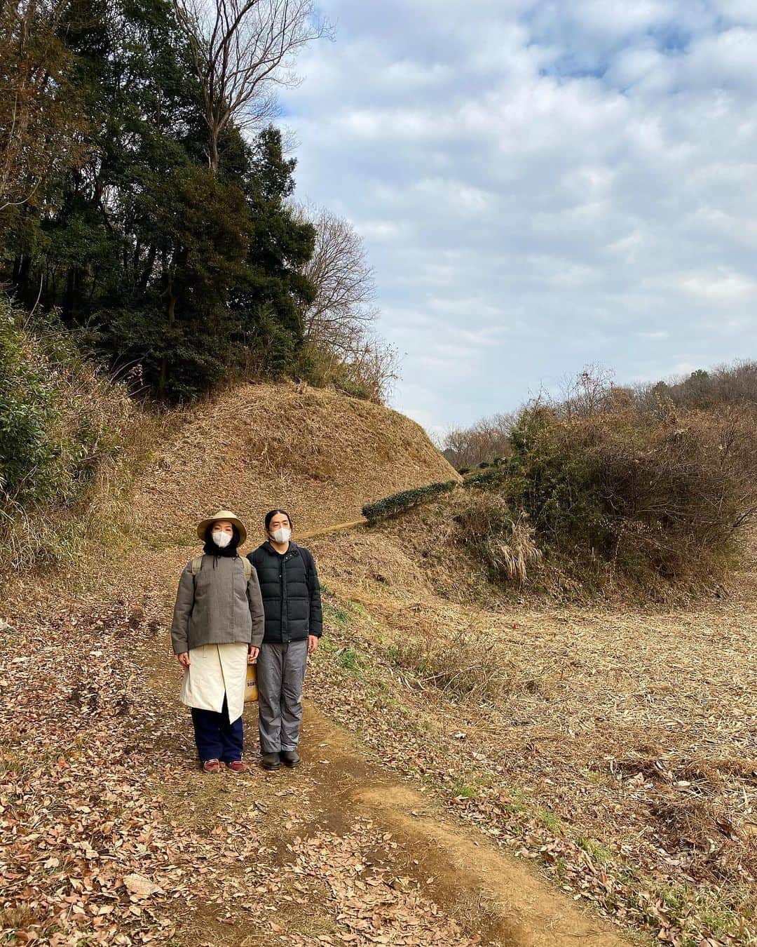 エドツワキさんのインスタグラム写真 - (エドツワキInstagram)「年末に燃え尽きた蕎麦屋の夫婦がのんびりして帰ってった。」1月5日 21時06分 - ed_tsuwaki