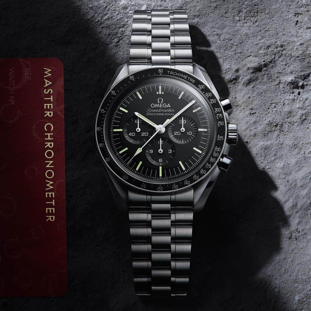 WATCHMANIAさんのインスタグラム写真 - (WATCHMANIAInstagram)「Introducing the new @omega Moonwatch. Details and pricing info on the web site. Link in bio.  @omega yeni Moonwatch’ı tanıttı. Detaylar ve fiyat bilgisi sitede. Link bioda.  #omega #omegawatches #omegawatch #moonwatch #omegamoonwatch #newmoonwatch #omegaspeedmaster #horology #hautehorlogerie #swisswatches #swisswatch #watchmania」1月5日 21時32分 - watchmania