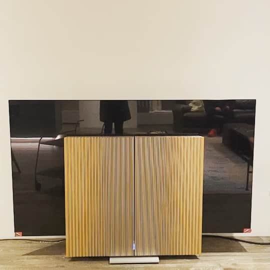 西岡剛のインスタグラム：「#BANGOLUFSEN  #西岡剛」
