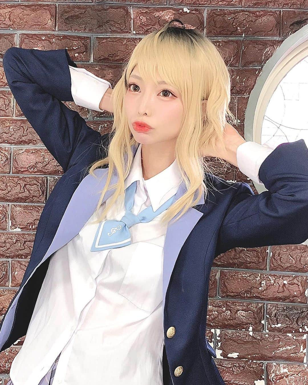 米倉みゆさんのインスタグラム写真 - (米倉みゆInstagram)「YouTubeアニメ「タイバン！」が先程投稿されました～📺 米倉は凩レンちゃんのコスプレをしてるよ～！ . 皆でたくさん動くレンちゃんを見に行こう🥰楽しみ～～！ （youtu.be/Nk3zXPj1VjU） . #タイバン　#好きあらば自撮り　#好きあらば自語り #拍舞高校軽音部　#ガールズビーアンビシャス #凩レン #コスプレイヤー #コスプレイヤーさんと繋がりたい #コスプレ #コスプレ女子 #コスプレ写真 #制服 #ギター女子 #ウルフカット #ウルフ #女子高生 #cosplay #cosplayer #cosplaygirl #cosplayphoto #cosplayphotography #cosplayersofinstagram #cosplayers #cosplaying #cosplaygirls #Japanese #japanesegirl #japanesegirls #japanesemodel #asiangirls」1月5日 22時07分 - yone__miyu630