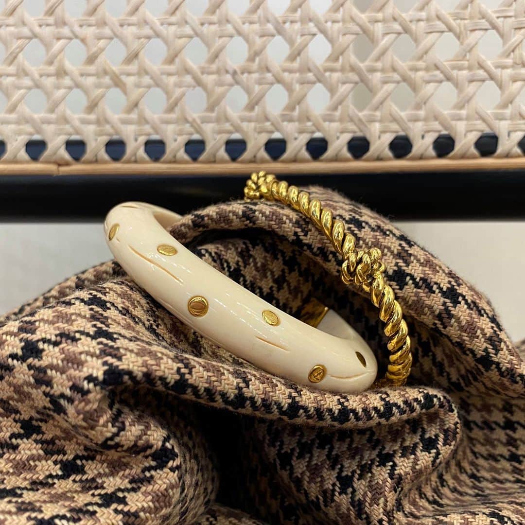 オーレリービダマンのインスタグラム：「Winter vibes #caftanmoon #palazzo #aureliebidermann」