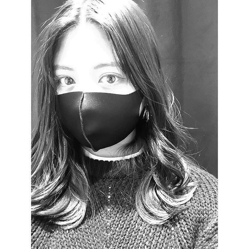 夢花さんのインスタグラム写真 - (夢花Instagram)「センター分け🙎🏻‍♀️」1月5日 22時30分 - dreamm_flowerr