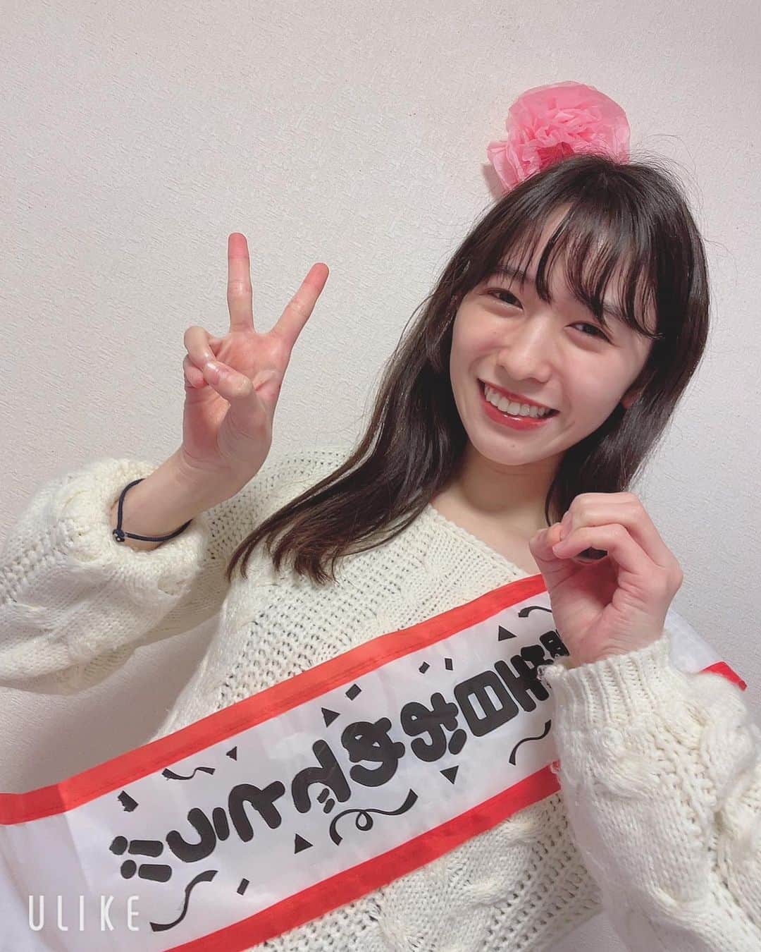 小泉遥香さんのインスタグラム写真 - (小泉遥香Instagram)「1月5日が終わろうとしてる…  早い！！！((°д°))!!!  皆さん、たくさんのお祝いメッセージ、本当にありがとうございます！！！！ ゆっくりじっくり、読ませて頂きますね♡  そして、明日の20:30頃～！ このアカウントでおはる初めてのインスタライブをします！ 皆さんぜひ見てください♡ 改めて！20歳の小泉遥香もよろしくお願いします！！！！  声質がまあまあ良いおはるでした💓←  #Instaharum #小泉遥香 #おはる #おはるハタチ #超ときめき宣伝部 #最後の写真02になってる #R2-D2」1月5日 23時26分 - haruka_koizumi_official