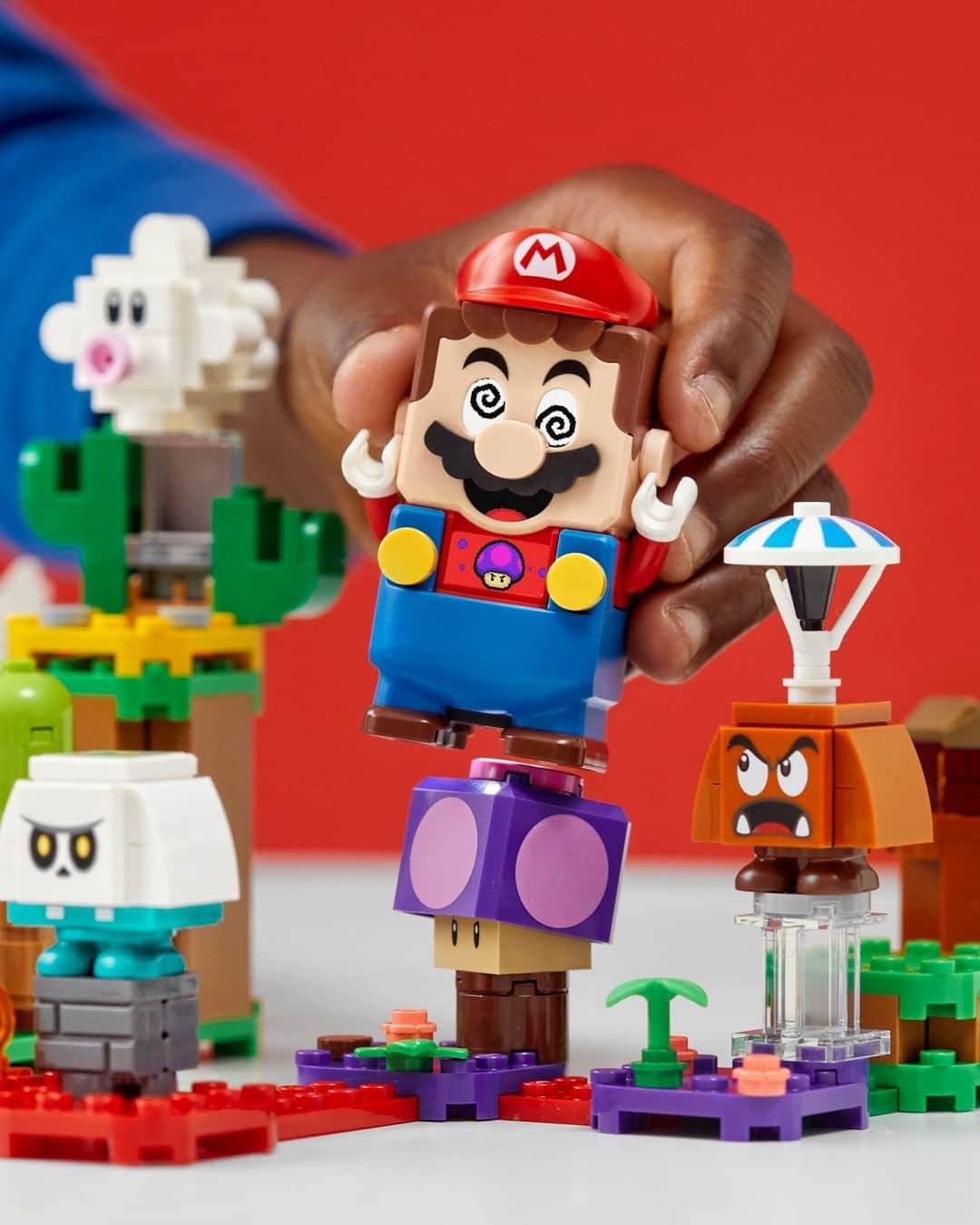 LEGOさんのインスタグラム写真 - (LEGOInstagram)「Begin your family adventure with the all-new LEGO Super Mario expansion Sets, Power-up Packs AND Character Packs! Available now 🙌  #LEGO #Supermario #Nintendo」1月6日 0時00分 - lego