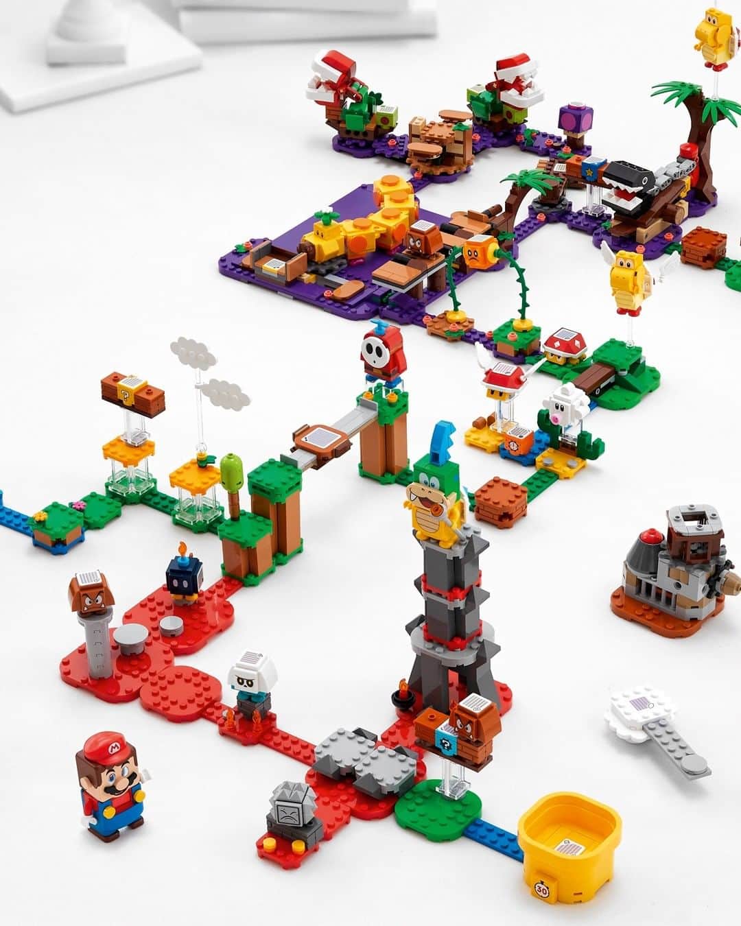 LEGOさんのインスタグラム写真 - (LEGOInstagram)「Begin your family adventure with the all-new LEGO Super Mario expansion Sets, Power-up Packs AND Character Packs! Available now 🙌  #LEGO #Supermario #Nintendo」1月6日 0時00分 - lego