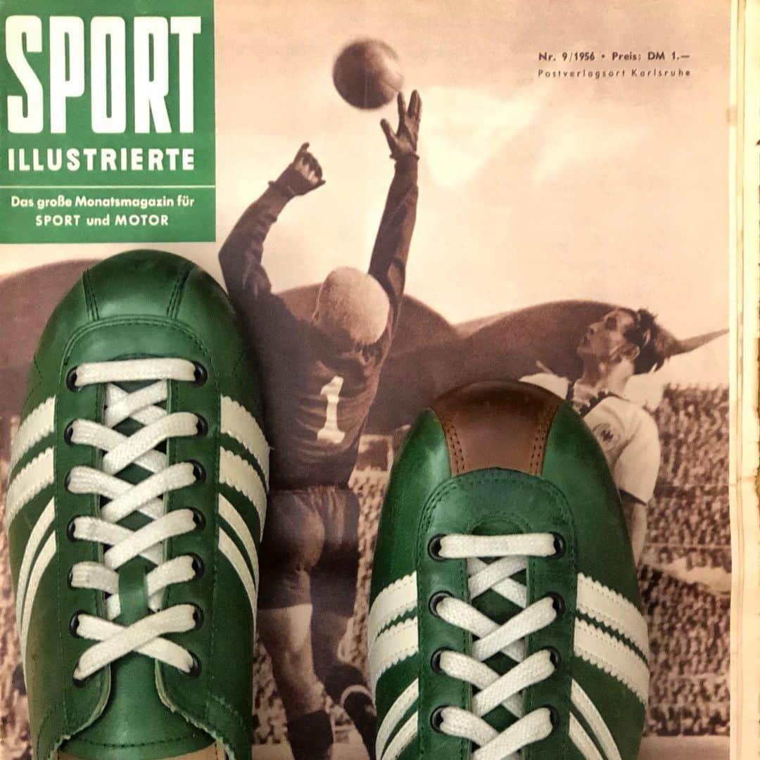 ツェハさんのインスタグラム写真 - (ツェハInstagram)「Carl Hässner Kollektion Happy In green ! #zehaberlin #sneakers #sportillustrierte #oldgermanbrand #vintagemagazine #vintage #heritage #madeineurope #handmade #greenisthenewblack #handgefertigt #fair #leather #berlintrend #carlhässner #vintageclothing #vintagesportswear #football #photooftheday #vintagefootball #calcio #brown #50fashion #50s #sneakershoes #sneakerslovers #grün」1月6日 0時23分 - zehaberlin