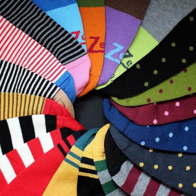 ツェハさんのインスタグラム写真 - (ツェハInstagram)「Nie mehr kalte Füße!!! Entdecke die Wintersocken KOLLEKTION von #Zeha Berlin 🧦 in online shop !!! #zehaberlin #berlin #fashion #vintage #streifen #geringelt #righe #stripes #puralana #socks #moda #newcollection #lana #cotton #oldgermanbrand #berlinstyle #wolle #musthaves #handmade #zehasocken #moda #madeinitaly #strumpf #luxurysocks #socken #handgemacht #calze #winter #madeinitaly #accessories #zehaberlin #caldocotone」1月6日 0時20分 - zehaberlin