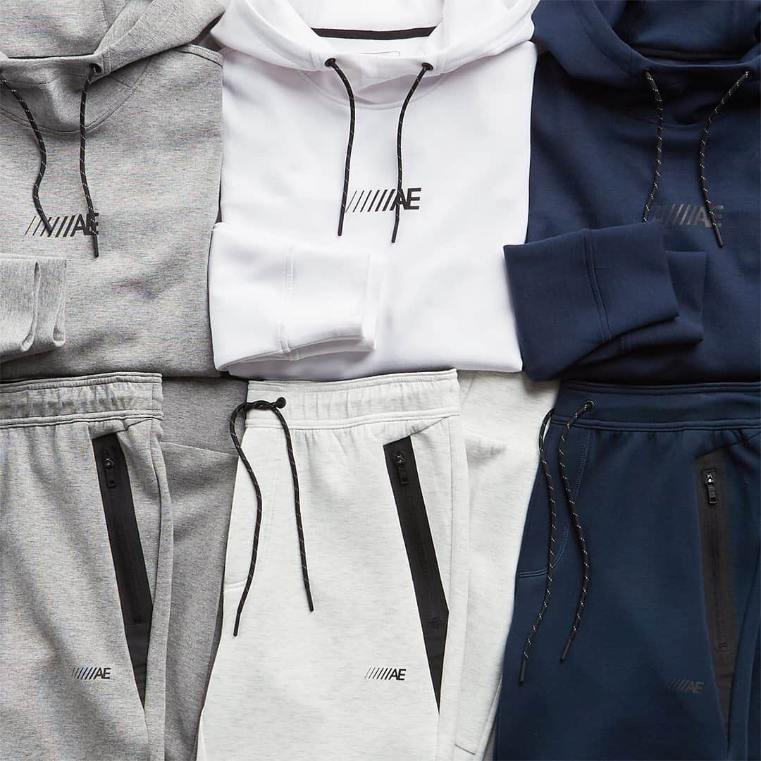 American Eagleのインスタグラム：「Mix and match Active 24/7 hoodies and joggers for head-to-toe comfort you can take anywhere」