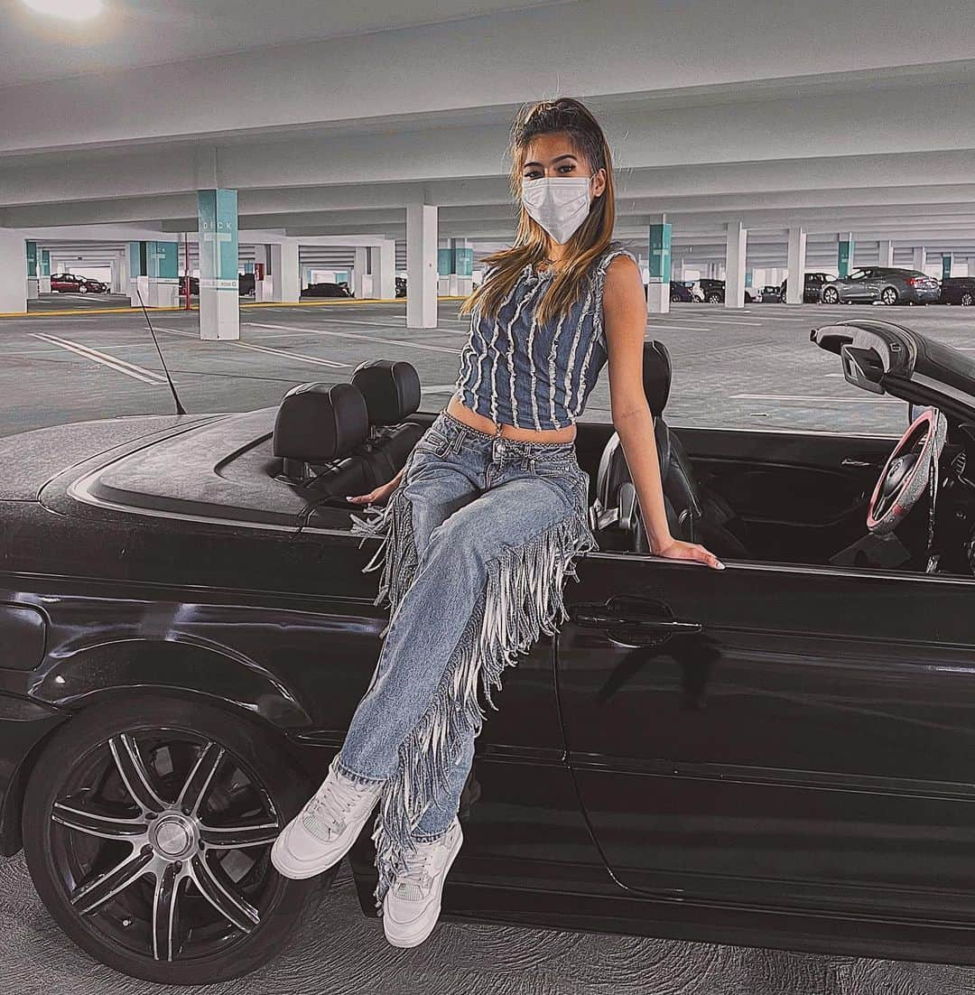 2nd STREET USAさんのインスタグラム写真 - (2nd STREET USAInstagram)「DENIM ON DENIM  JEAN PAUL GAULTIER VEST 44 $149 MSGM FRINGE JEANS 38 $199  Available online and at our Torrance location 💙  #secondhand #losangeles #sustainablefashion #sustainability #secondhandfirst #cutie #jeanpaulgaultier #jpg #jpgjeans #gaultierjeans #msgm #torrance」1月6日 11時22分 - 2ndstreetusa