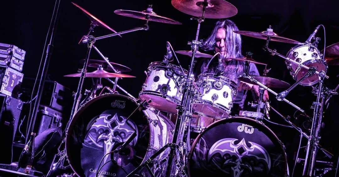 Queensrycheさんのインスタグラム写真 - (QueensrycheInstagram)「Casey at the Cannery Hotel and Casino (photo credit Joe Schaeffer Photography) #queensryche #theverdicttour #caseygrillo #case #drums #kickassdrummer #drummer #talented #bamfer #dwdrums #zildjiancymbals」1月6日 11時23分 - queensrycheofficial