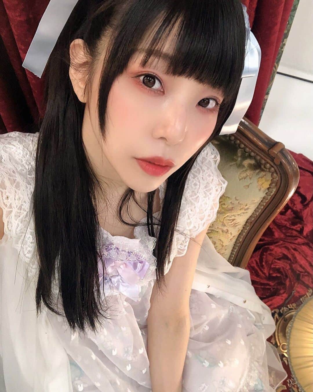 相沢梨紗さんのインスタグラム写真 - (相沢梨紗Instagram)「2021/2/10 release【でんぱ組.inc Official Memorial Book』初回限定版】ご予約受付中🙆‍♀️残りわずかになりました〜。 . ふわふわラブリーで、なんか、照れてしまったルームウェアスタイリング。笑 ヘアメイクもいつもと違うかんじ🤍 . #risaaizawa #akihabara #japan #tokyo #popcture #🐇🐈 #fashion #gothic #goth #dempagumi #✡️ #🧙‍♀️#でんぱ組 #arcanaproject #早上好 #加油吧 #roomwear #goodmorning #pastelcolors #萝莉系服装」1月6日 11時32分 - risacheeese