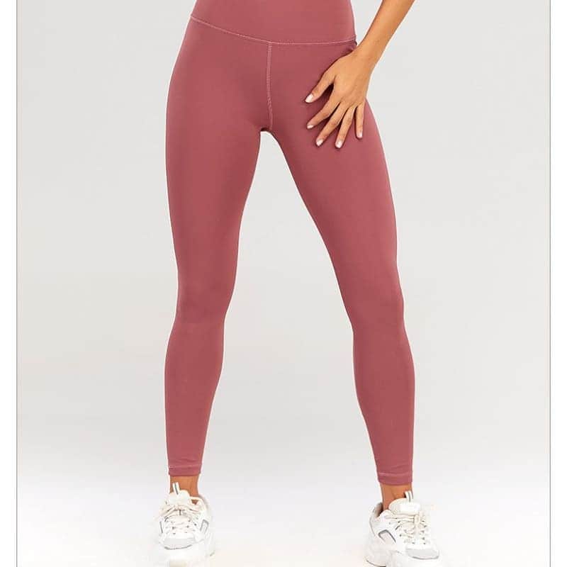 Insta Outfit Storeさんのインスタグラム写真 - (Insta Outfit StoreInstagram)「🔥Look athletic and sexy in these leggings from E-Tenzity. Quality fabrics providing a body hugging compression comfort shaped to your body. Casual activewear, gym workouts or yoga pants. It has high waist fit, sweat wicking fabric, flexible waistband providing tummy control fabrics that are stretchy and breathable. They are also squat proof ❤️😍 Shop now from link in my story 🔗 . . . #leggings #fitness #fashion #activewear #gym #gymwear #yoga #sportswear #legging #workout #leggingsarepants #fitnessmotivation #yogapants #fitnesswear #fitnessgirl #leggingsaddict #leggingsport #fit #sportsbra #style #hoodies #leggingslove #ootd #tshirt #clothing #shorts #tights #yogawear #leggingmurah #bhfyp」1月6日 3時10分 - instaoutfitstore