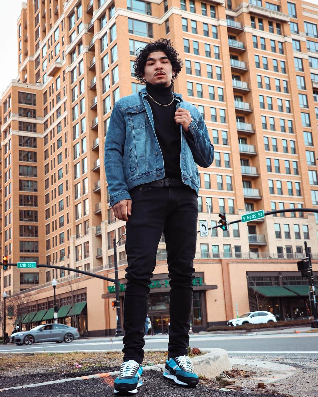 Forever 21 Menさんのインスタグラム写真 - (Forever 21 MenInstagram)「it’s the turtleneck and denim jacket combo for me 🔥 @itslilnyx   Outfit available in-stores! Head to our website to find a store near you!  Make sure to tag @forever21men + #f21xme for a chance to be featured!」1月6日 4時16分 - forever21men