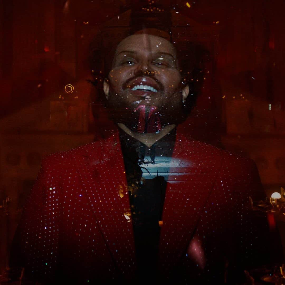 Vevoさんのインスタグラム写真 - (VevoInstagram)「@theweeknd plays a masquerade ball like no other in "Save Your Tears" 🎭 ⠀⠀⠀⠀⠀⠀⠀⠀⠀ ▶️[Link in bio] #TheWeeknd #SaveYourTears」1月6日 5時03分 - vevo