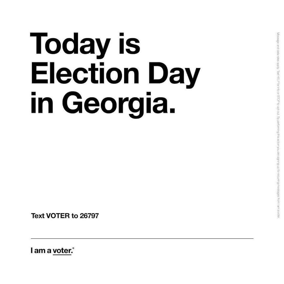 サマンサ・ロンソンさんのインスタグラム写真 - (サマンサ・ロンソンInstagram)「Wouldn’t it be nice to take the final word out of Grinchy Mitch’s mouth? Let’s go Georgia!!!!   Repost from @mandanadayani • Voting in #Georgia today? Remember, if you are in line when the polls close, you are eligible to vote. Call the Election Protection Hotline with any issues: 866-OUR-VOTE (English); 866-VE-Y-VOTA (Spanish). #iamavoter」1月6日 5時10分 - samantharonson