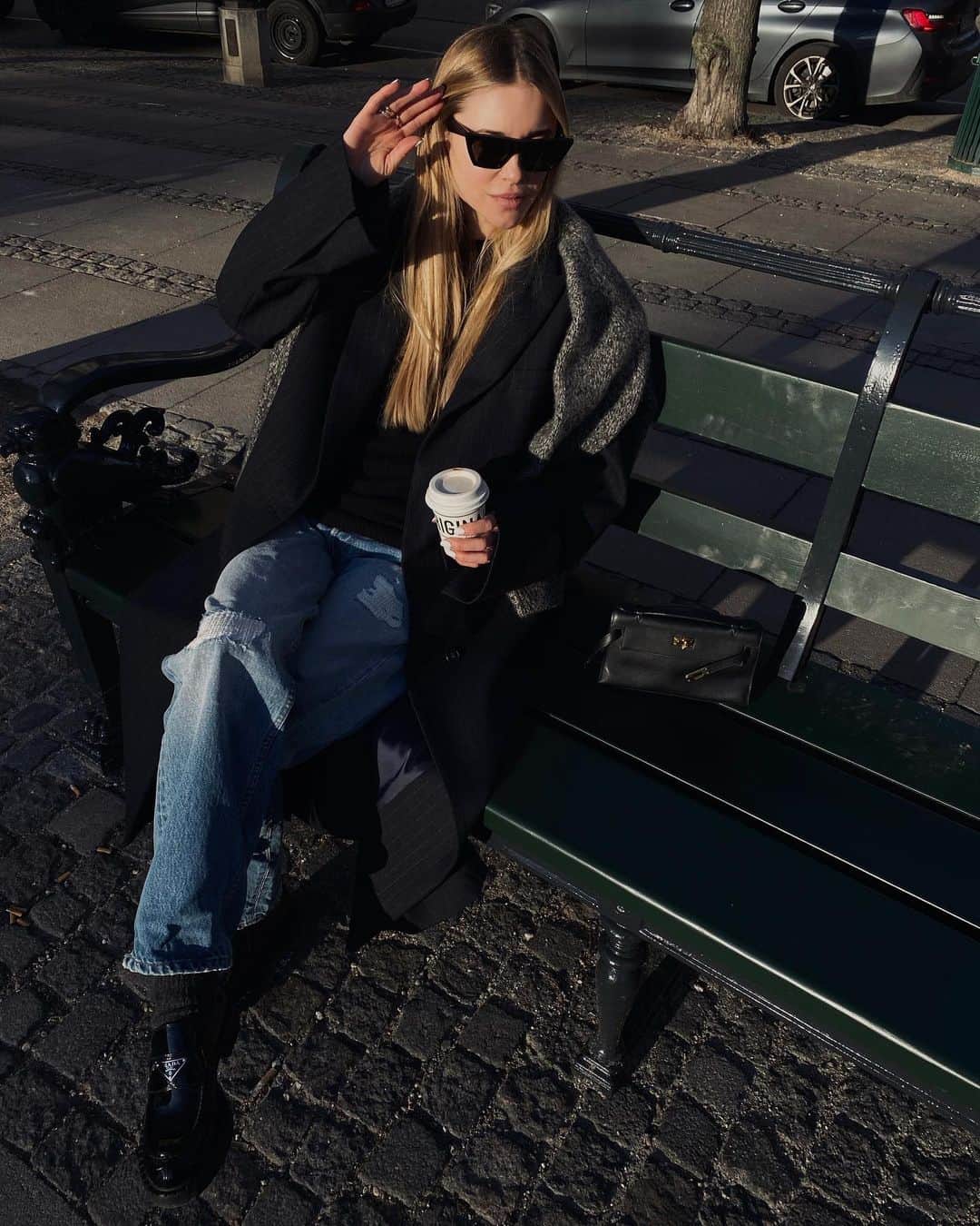 ペニーレ・タイスベックのインスタグラム：「Sun kissed💛」