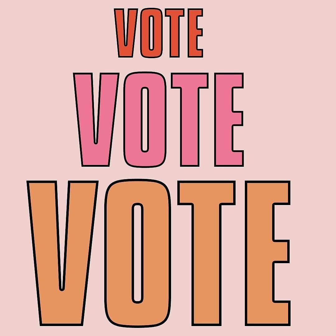 ヒラリー・スワンクさんのインスタグラム写真 - (ヒラリー・スワンクInstagram)「Hi! Please plaster the internet with these 🍑✨  Voting today? Find your polling place by logging in with your basic voter info: 💻mvp.sos.ga.gov/MVP/   Need to drop your ballot off? Find a drop box in your county: 💻 bit.ly/NGPBoxes  For all voter info go to links in bio of @newgeorgiaproject 👍🏽」1月6日 5時54分 - hilaryswank
