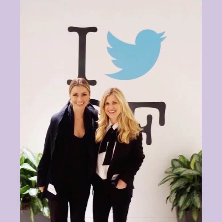 ブリアンナ・ブラウンのインスタグラム：「@molly.schoneveld you are a badass! 💜!  See link in bio to purchase your #ManifestingYourMission guidebook and sign up for the virtual workshop or last few slots of MYM Accountability Coaching!  About Manifesting Your Mission Guidebook: Brianna has beta-tested and refined the tools within Manifesting Your Mission for nearly two decades with the members of The New Hollywood, a 501c3 nonprofit organization dedicated to supporting socially conscious storytellers, entrepreneurs and changemakers through goals and grants. In Manifesting Your Mission, Brianna boils down the key components to success into bite-sized, achievable action items utilizing both the right and left side of the brain, all the while strengthening intuition and keeping goal setting and dreaming big fun, accessible, tangible, and with a sense of fluidity and play. Whether the reader is trying to survive a crisis or wanting to level up their life, when used consistently, the results are miraculous and life changing. This guidebook is like having a business-coach, therapist, and spiritual guru all wrapped up into one. From 2018-2020 Brianna conducted a soft launch to make sure the materials translated for students, parents, artists, entrepreneurs, and those in the corporate world. With over twenty-five testimonials from men and women of various backgrounds, ethnicities and professions, Manifesting Your Mission has accumulated glowing applause from professionals within the entertainment industry (series regulars on TV shows, television creators, film directors/producers), along with other types of artists, CEOs, Ivy League professionals (Harvard, Yale, Princeton, Columbia), primary caretakers and new parents. Manifesting Your Mission is a tool and system that has been proven to work for everyone and more importantly, is transformative.  mym.briannabrownkeen.com」