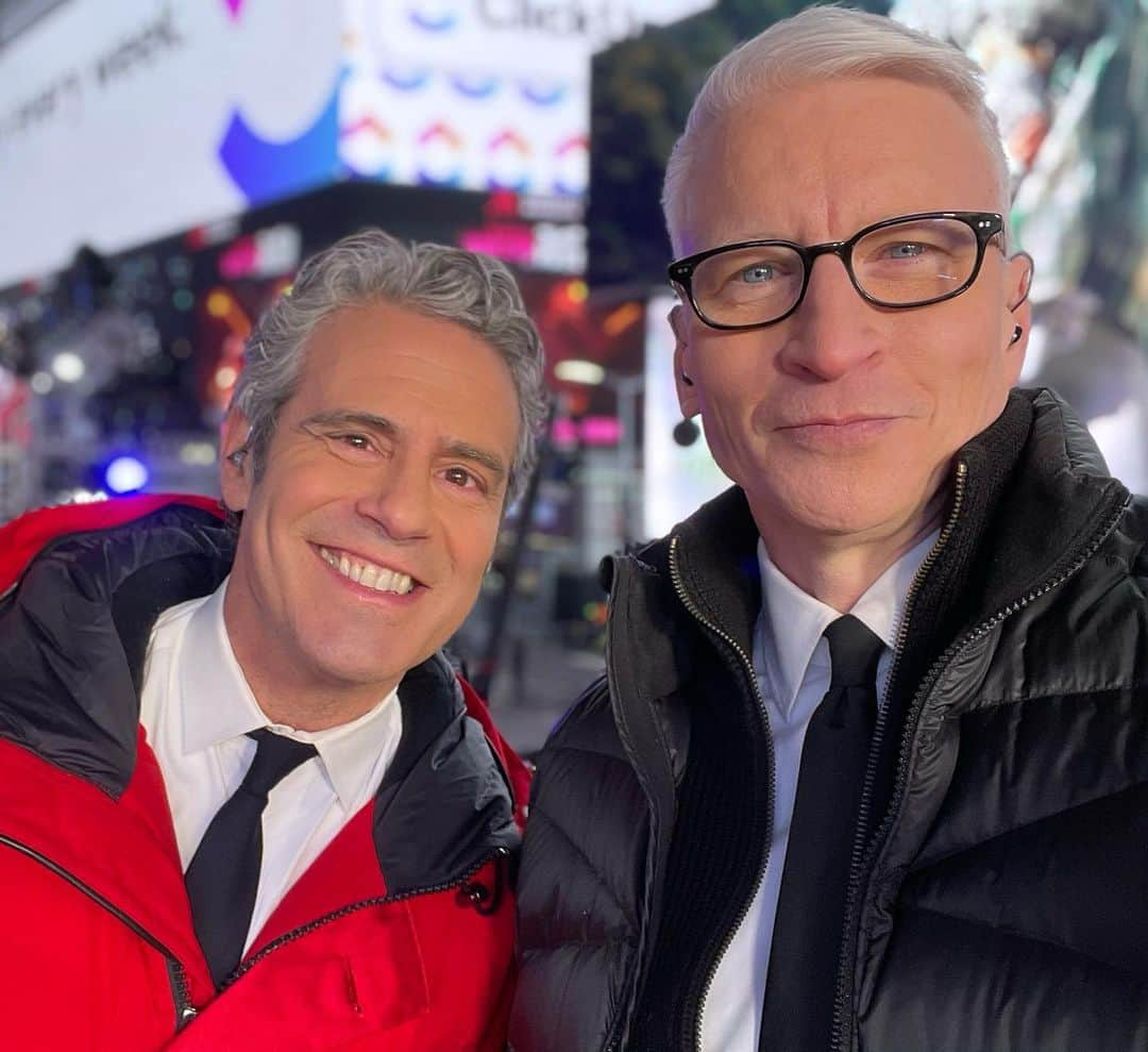 アンディー・コーエンさんのインスタグラム写真 - (アンディー・コーエンInstagram)「Just got word that our New Year’s broadcast was the most watched in CNN’s history, and number one on all of cable! Thank you for hanging out with us virtually & for all the laughs. I can still hear AC giggling in the back of my head! (Also I can still taste the tequila)」1月6日 6時14分 - bravoandy