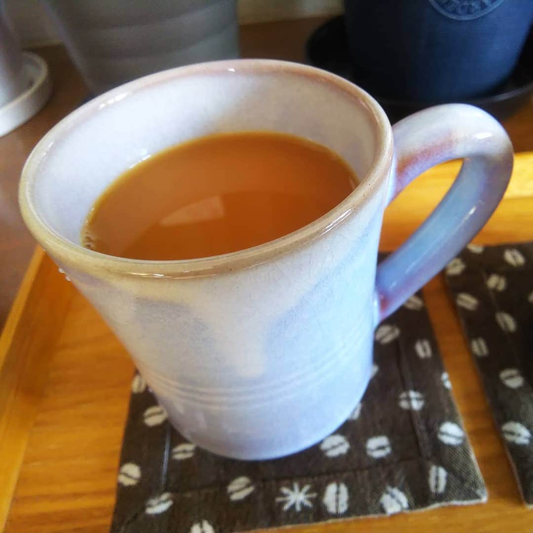 みながわゆみさんのインスタグラム写真 - (みながわゆみInstagram)「#コーヒー #coffee #コーヒー好き #コーヒー好きな人と繋がりたい #コーヒーカップ #写真好き #写真好きな人と繋がりたい」1月6日 10時04分 - nama.09.19