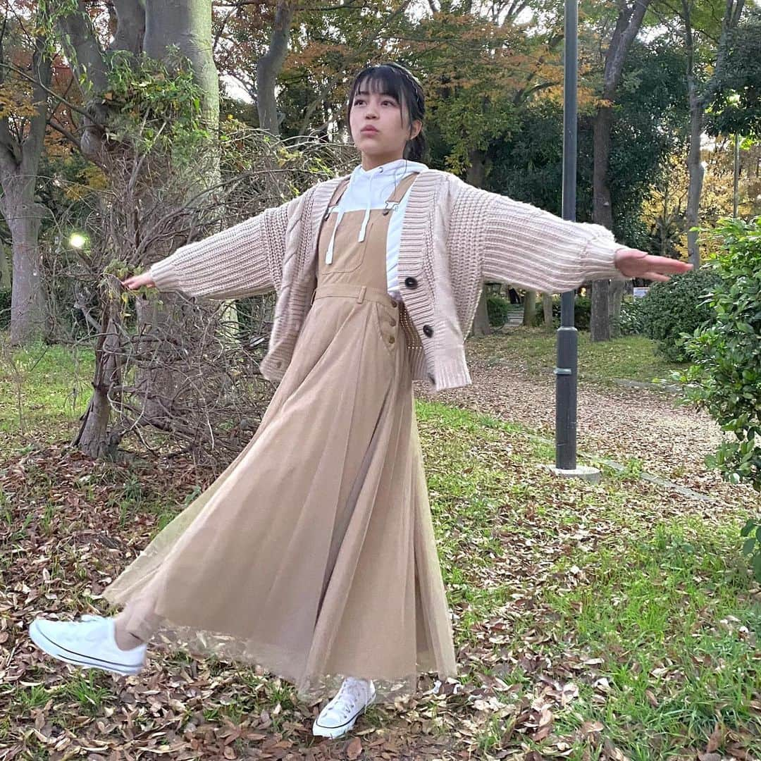 北川花音さんのインスタグラム写真 - (北川花音Instagram)「🐻🐻‍❄️﻿ ﻿ cardigan_earth music&ecology﻿ tops_WEGO﻿ bottom_KOBELETTUCE﻿ shoes_converse﻿ ﻿ #ジャンスカ　#ブラウン　#かののんコーデ　#北川花音　#ニコラ　#nicola」1月6日 19時34分 - kanon_kitagawa