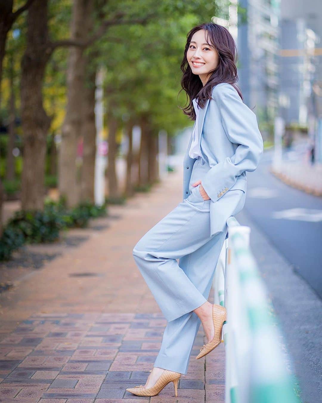 小祝麻里亜のインスタグラム：「なんだか落ち着かない日々ですね🥲暖かいもの食べて、スタミナつけてくださいね😊❣️❣️(私は毎日具沢山のスープ飲んでます🙆‍♀️)  写真は新しく宣材プロフィール用に撮っていただいた時の😊❤️  📸 @koji_sugahara  💄 @y.tomo_mi ﻿ ． ． ＿＿＿＿＿＿＿ #プロフィール #宣材写真 #ポートレート #ポートレートモデル #streetphotography #pic #tokyo #models #portrait #데일리룩  #전신샷　#포트레이트」