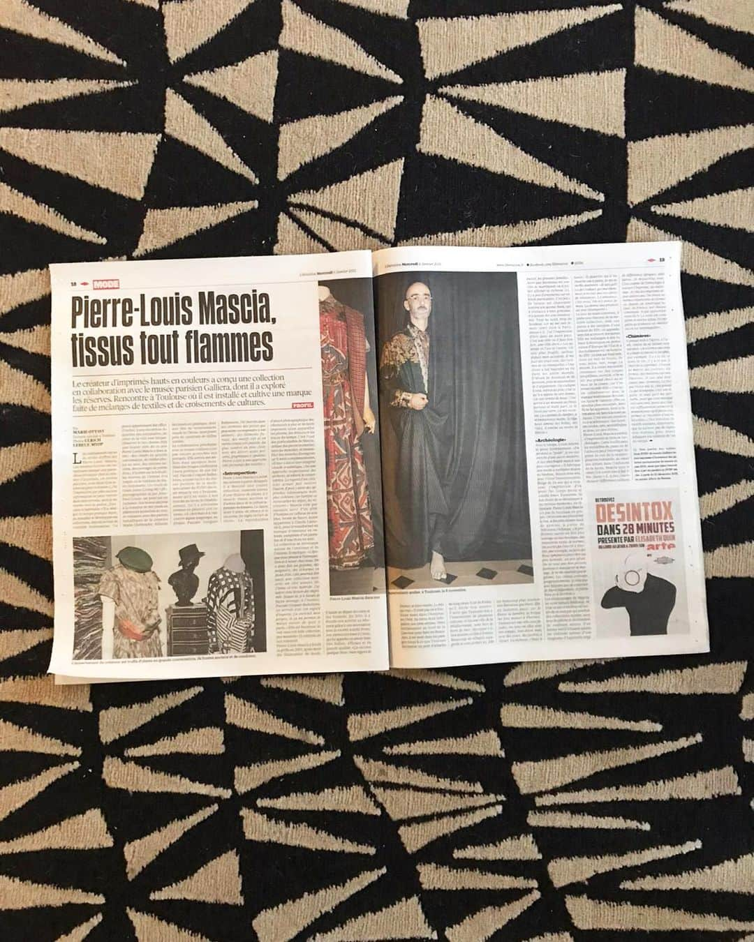 Pierre-Louis Masciaさんのインスタグラム写真 - (Pierre-Louis MasciaInstagram)「We’ve been featured on this amazing article written by @marieottavi_ for @liberationfr Thank you ⚡️ . #plm #pierrelouismascia #unpredictableclassic #liberationfr #mode」1月6日 20時41分 - pierrelouismascia