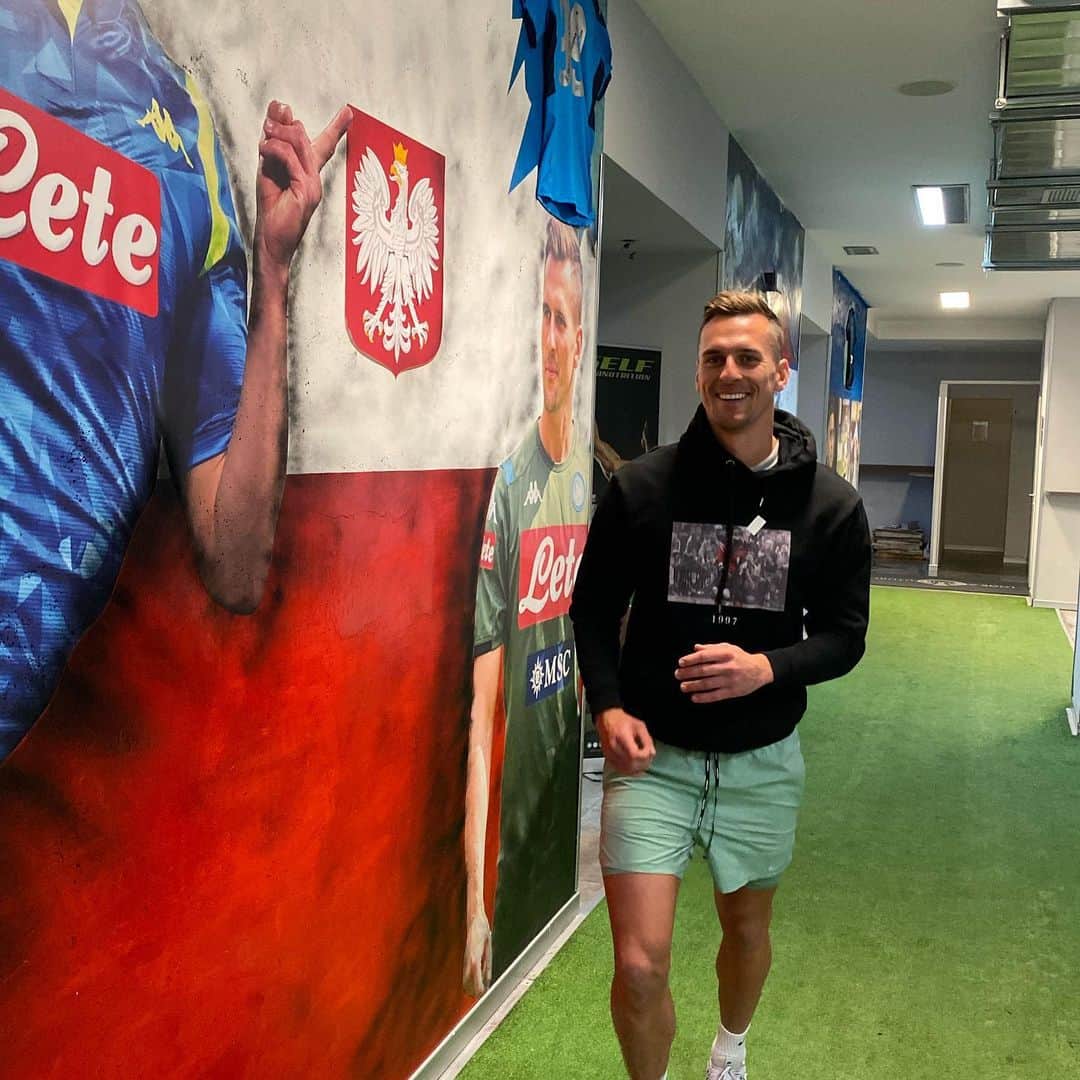 アルカディウシュ・ミリクのインスタグラム：「Every single day. 💪 ⚽❤️#training #passion」