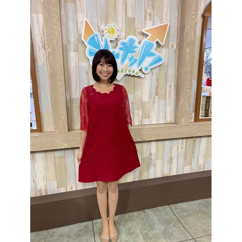 小尾渚沙さんのインスタグラム写真 - (小尾渚沙Instagram)「今朝も『シャキット！』をご覧下さった皆様、ありがとうございました💕 今日は #Cherite by PRIME PATTERNのワンピースです👗 . 風が冷たいですが、引き続き午後も頑張りましょう〜❤️💪🏼 . . #cheritebyprimepattern #赤 #赤コーデ  #女子アナコーデ #アナウンサー #赤ワンピース #シャキット #チバテレ #tvk #テレ玉 #朝活  #ワンピース #ワンピース好き #女子アナ #ショートヘア #ショートボブ #ショートカット  #ショート女子 #ボブ #ボブヘアー  #dress #fashion #japan #followｍe #instafashion  #フリーアナウンサー #小尾渚沙」1月6日 12時06分 - obi_nagisa