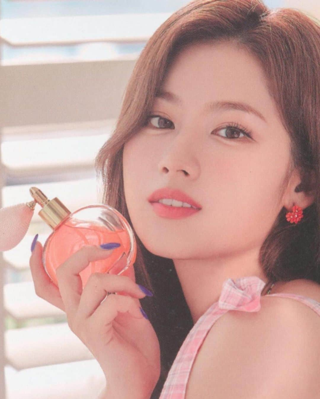 サナさんのインスタグラム写真 - (サナInstagram)「[SCAN]  — : 🐿  ♩ #twice #sana #sanaminatozaki #minatozakisana #사나 #jyp #feelspecial #nosananolife #kpop   201230 ♪ TWICE Japan Seasons Greetings 2021 “ON & OFF” - Diary  [ © njmsjmdct2 ]」1月6日 12時32分 - twicesana