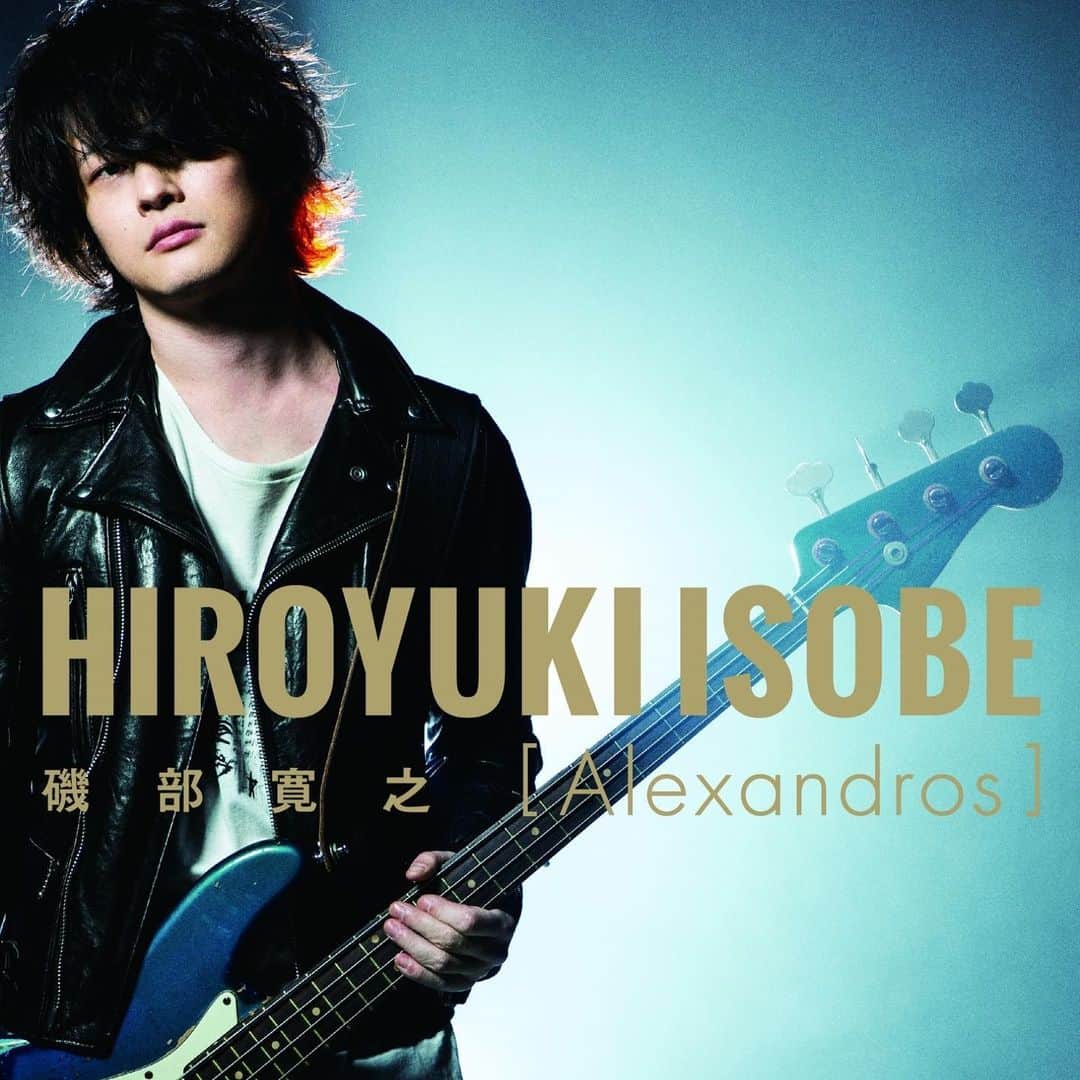 磯部寛之のインスタグラム：「THIS. My book will be out on the 29th of January. What an honor. Tons of photos and interviews (in Japanese) in it so check it out! Hiro この度、私磯部寛之のアーティスト本なるものが発売になります。大変光栄です。普段からベースマガジンでお世話になってるリットーミュージックさんありがとうございます。写真やインタビュー盛り沢山で、ヤクルトの青木さんとの対談もあって、俺なりの目線でとにかく語り倒しております。機材も、ライブ用からレコーディング用から何から何まで全部載ってます。他にもベーススコア有り、過去のインタビューもあり、色々あって圧巻の130ページ。デビュー10周年を機に素晴らしい企画をしていただきました。店頭、ウェブ等々色んな形があるかと思うので、是非手に取ってみてください。ひろ #alexandros #磯部寛之 #アーティストブック #嬉しい #です #リットーミュージック #bassmagazine #thankyou」