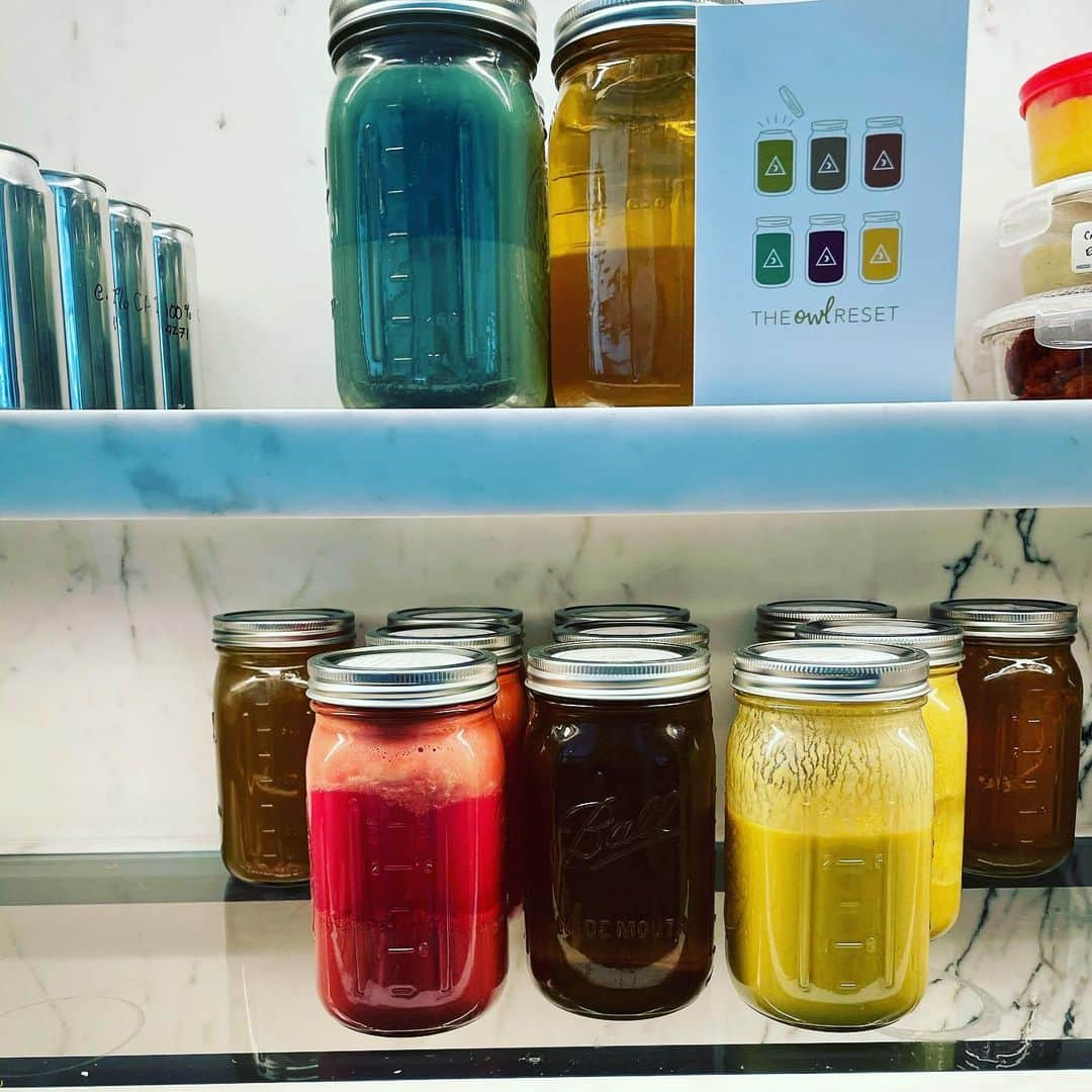 グウィネス・パルトローさんのインスタグラム写真 - (グウィネス・パルトローInstagram)「The beautiful, colorful, reset cleanse from @owlvenice  Let the healing begin! #goopdetox2020 next」1月6日 12時43分 - gwynethpaltrow