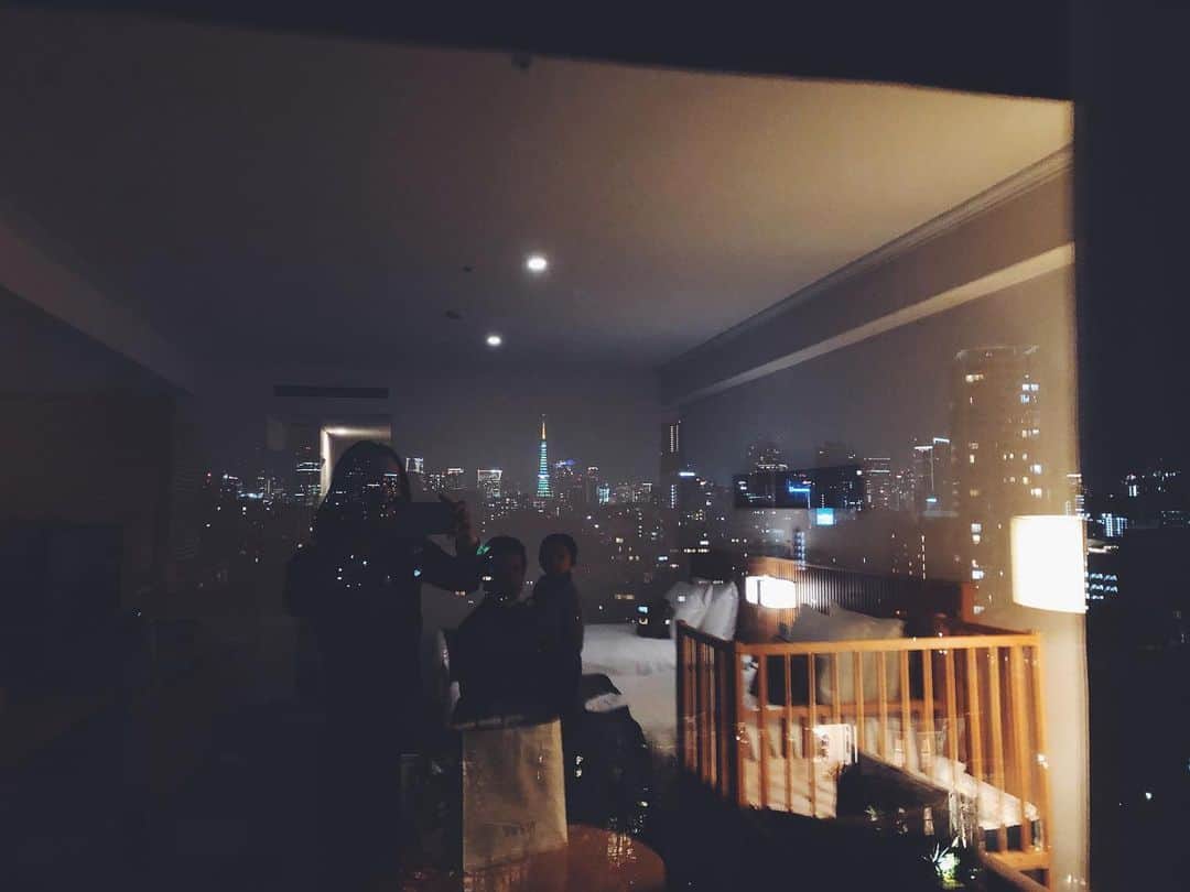 尾形沙耶香さんのインスタグラム写真 - (尾形沙耶香Instagram)「#hotelstay 🥂  #ホテル巡り を趣味にしたい」1月6日 13時20分 - sayakaogata
