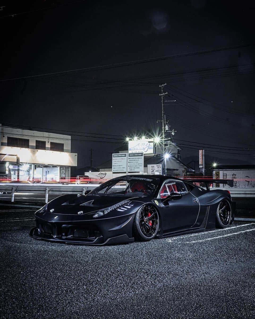 CARLiFESTYLEさんのインスタグラム写真 - (CARLiFESTYLEInstagram)「Slammed Liberty Walk Ferrari 458 GT Check out @aerosunzusa for more on this kit. #carlifestyle #458GT」1月6日 13時41分 - carlifestyle