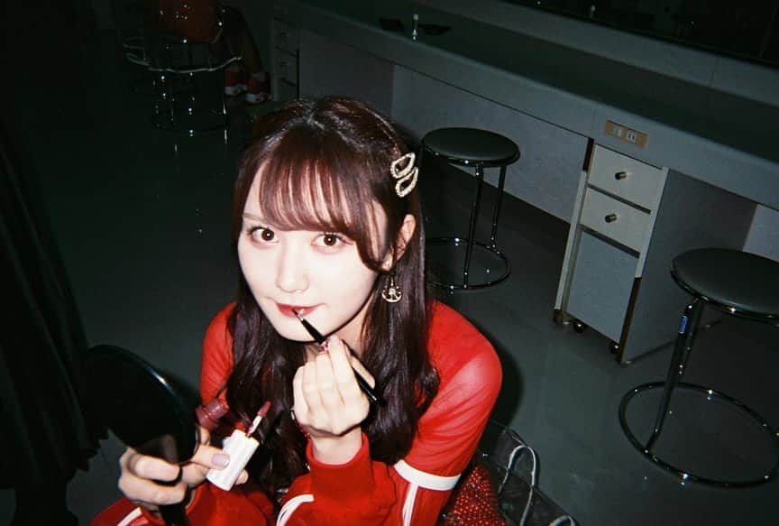 NMB48さんのインスタグラム写真 - (NMB48Instagram)「📸﻿ ﻿ ▶︎#写るんです ﻿ ﻿ #NMB48 #山本望叶﻿ #アイドル #idol」1月6日 13時51分 - nmb48_official