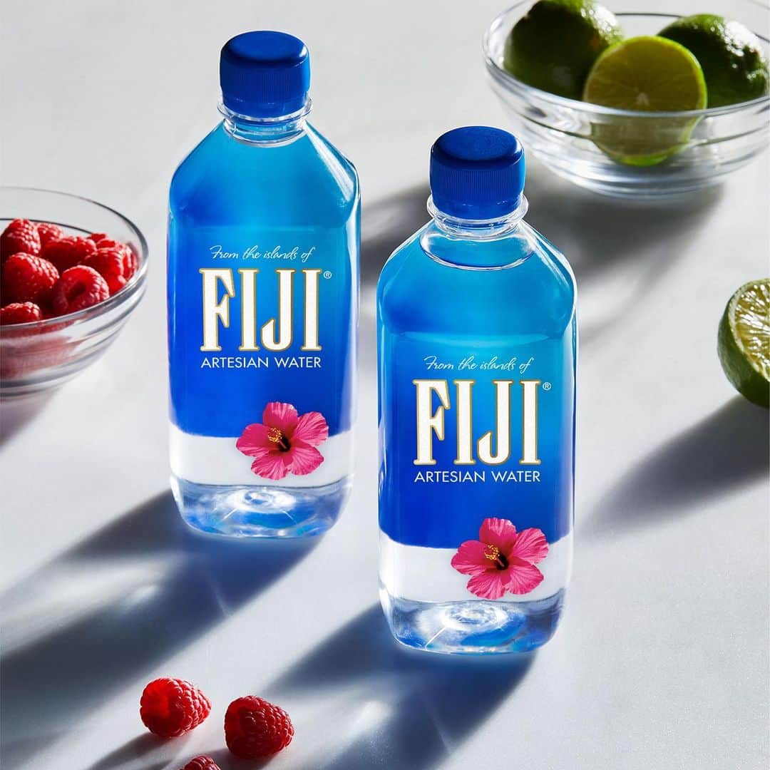 FIJIWaterJapanのインスタグラム：「ミネラルチャージは任せてください♪♬  #フィジーウォーター #fijiwater #水分補給    #lovefijiwater  #ミネラルウォーター #lifewithfijiwater」
