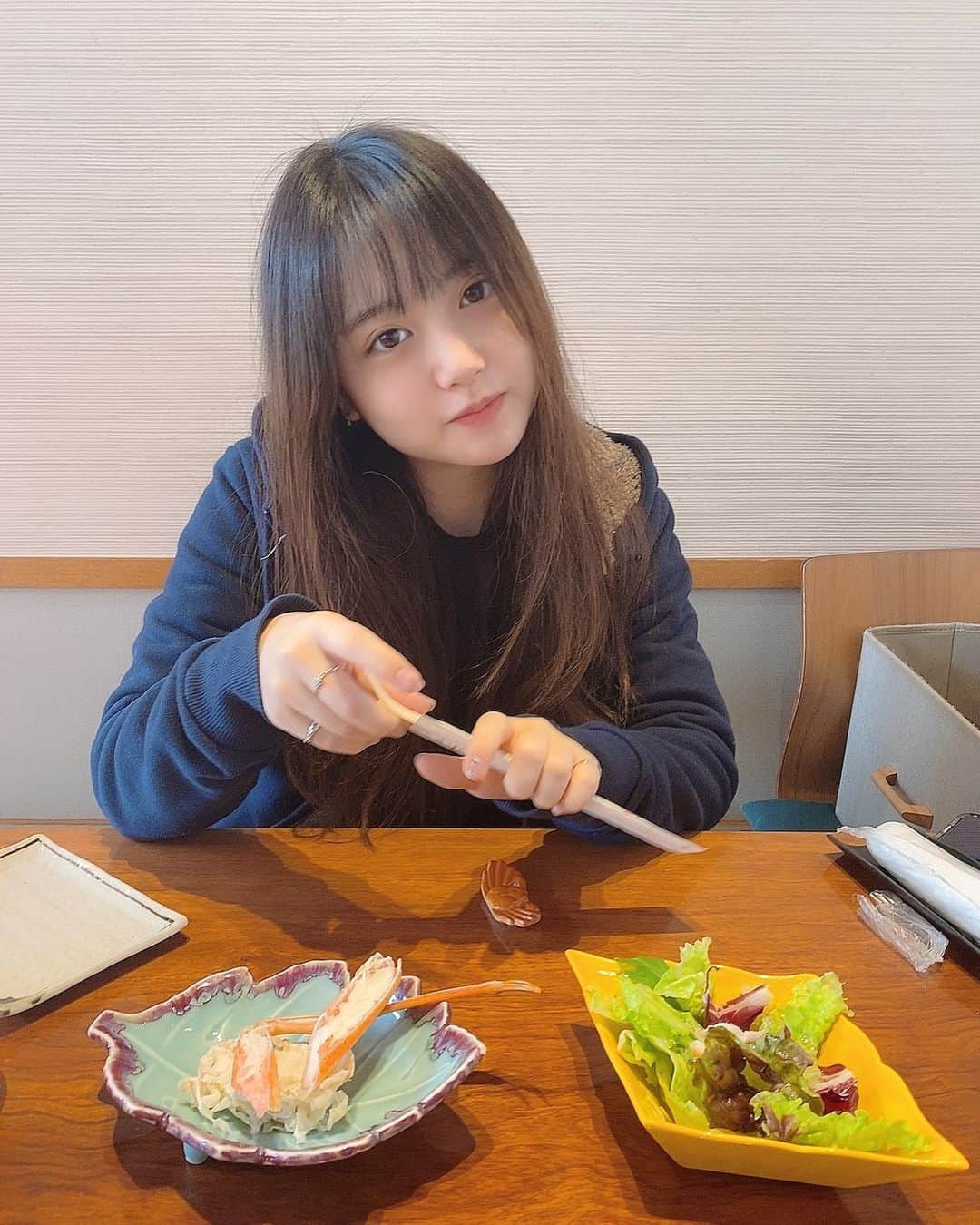 渡辺優奈のインスタグラム：「カニ道楽。」
