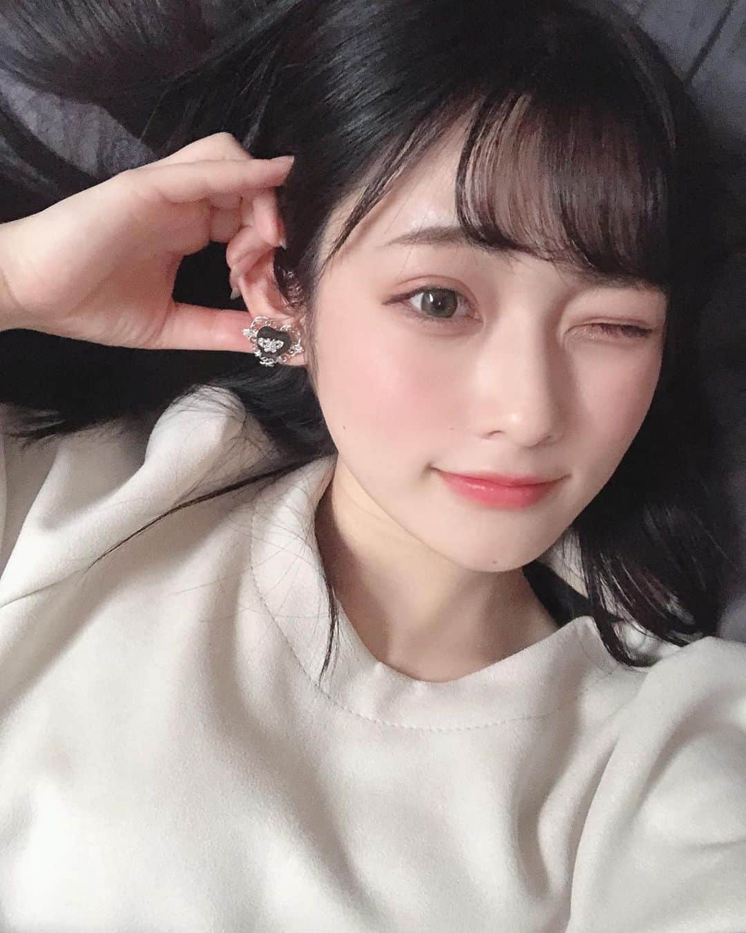 のインスタグラム：「newピアス🖤かわちすぎ  #ピアス#イヤリング#アクセサリー#accessory#バタフライアクセサリー」