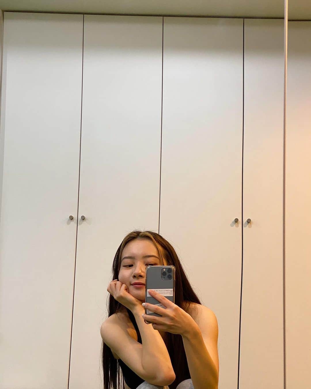 青山舞莉のインスタグラム：「starting off the year right with a good personal training session @naiagym_diet_coach   #ナイアジム #ボディメイク #ワークアウト #フィットネス #トレーニング #トレーニング女子 #ジム #ダイエット #筋トレ #筋トレ女子 #腹筋 #腹筋女子 #オシャレ #ファッション #コーデ #ナイキ #減量 #パーソナルトレーニング #健康 #美人 #美脚 #モデル #ヒップアップ #ヘルシー #新宿 #ダイエットアカウント #プライベートジム」