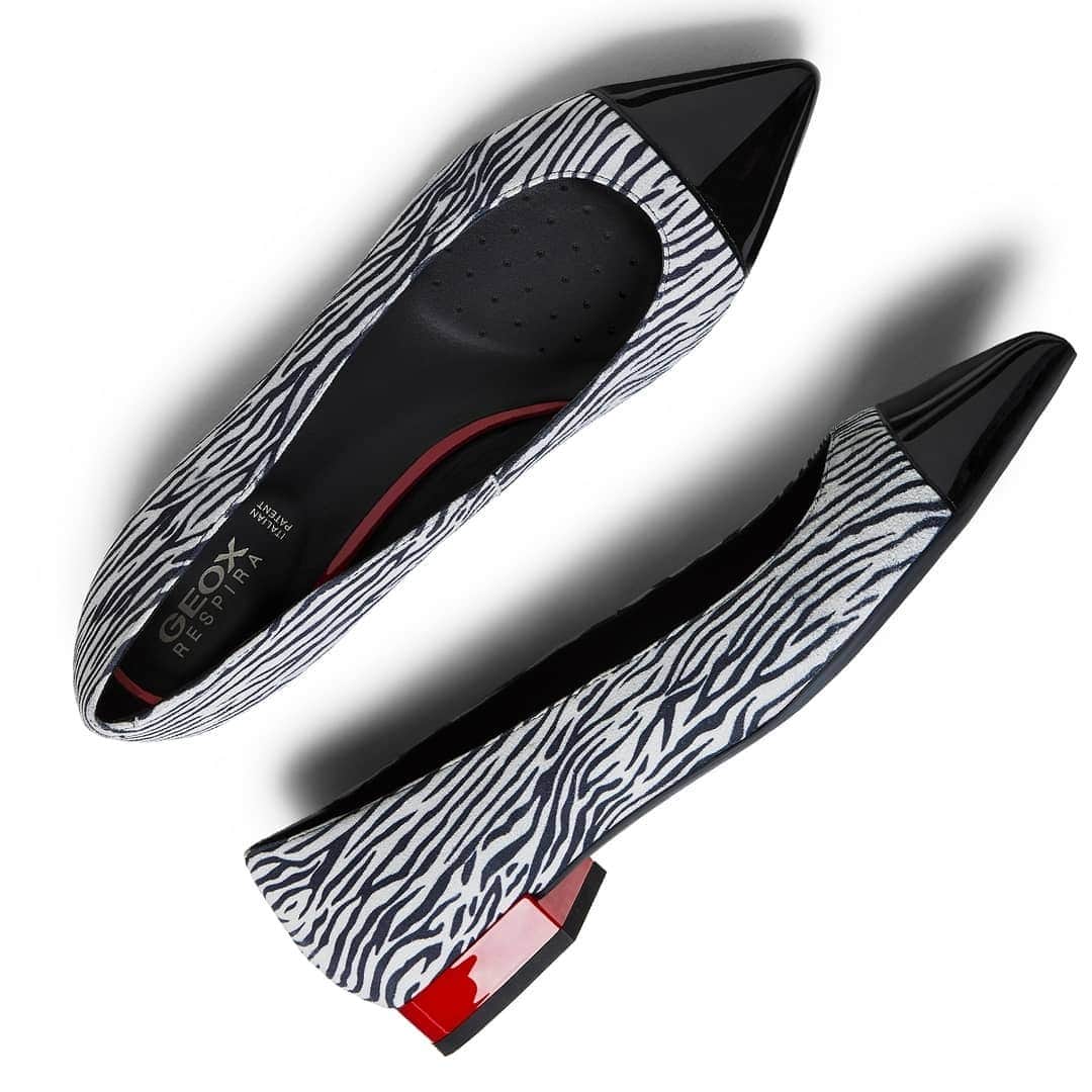 のインスタグラム：「Enjoy the contemporary vibe of our new Charyssa flats: Refined & elegant without sacrificing comfort, Charyssa is a ballet flat crafted from animalier pattern, featuring a black patent-leather toe cap. The perfect way to inject some animal energy into more formal ensembles!」