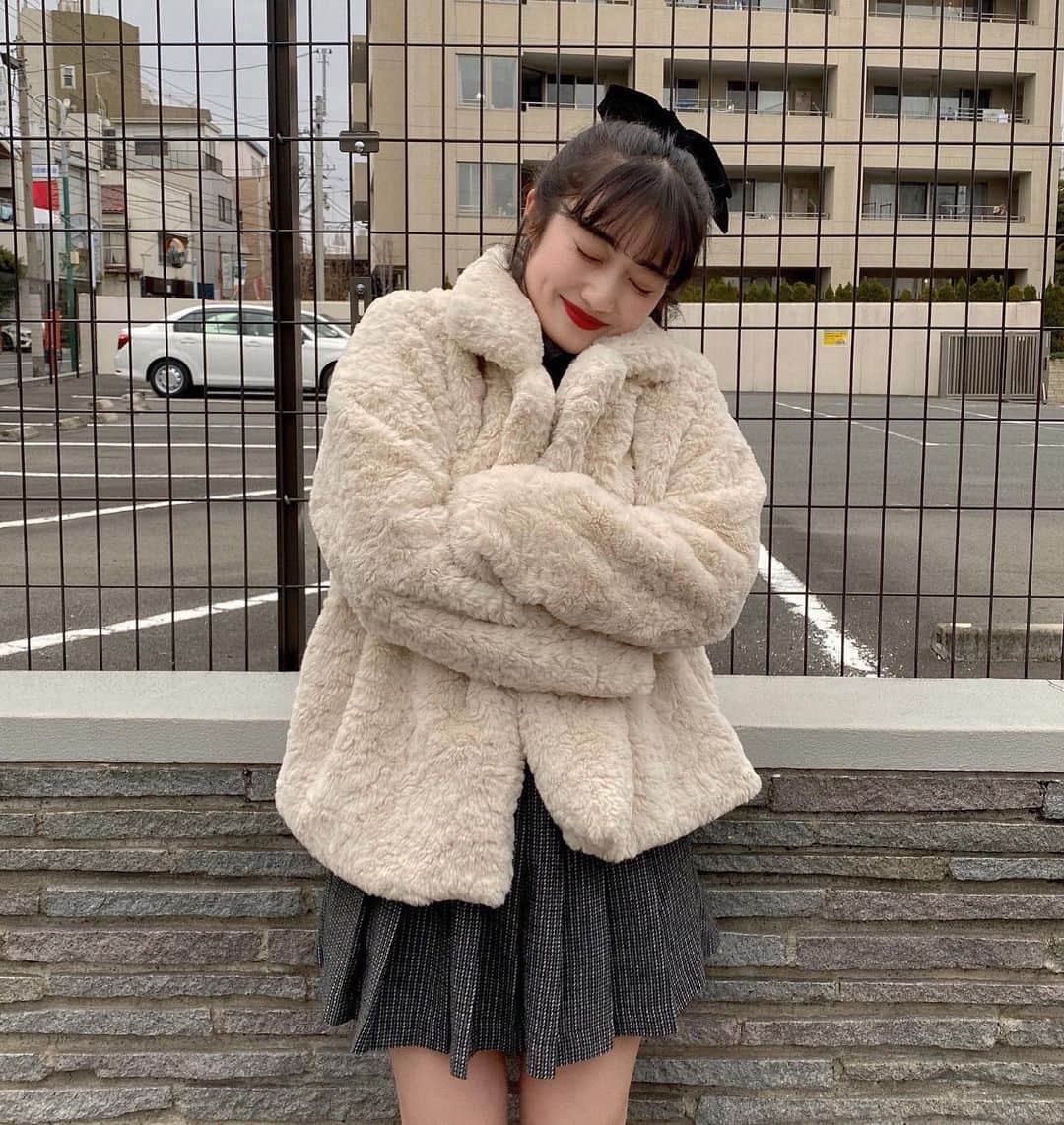 河﨑莉奈さんのインスタグラム写真 - (河﨑莉奈Instagram)「추워데스네🤍☃️  @berin__official 🎀」1月6日 16時11分 - rinya5588