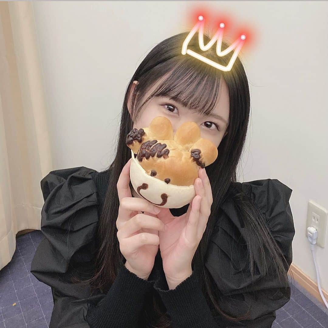 岡本彩夏さんのインスタグラム写真 - (岡本彩夏Instagram)「🐮🍞(アホ毛隠した) ・ #丑年  #ske48 #岡本彩夏」1月6日 16時43分 - ayaka_okmt