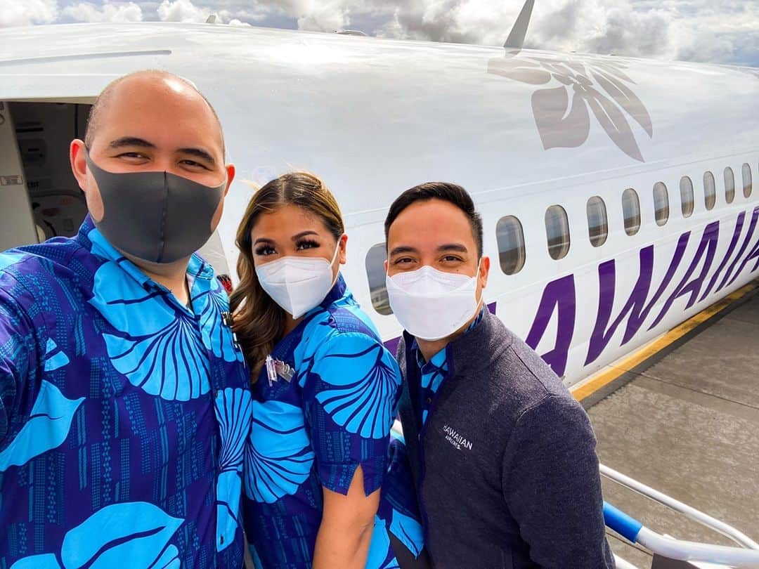 ハワイアン航空さんのインスタグラム写真 - (ハワイアン航空Instagram)「#ハワイアン航空 ではお客様と従業員の健康と安全の確保を最優先とし、引き続き保健機関が推奨する対策事項に基づき、空港施設や機内の清掃を徹底し、 #安全衛生への取組み を強化しています。Alohaのこもったサービスはそのままに🌺  詳しくはプロフィールをチェック👆  📷: @mauibran   #KeepingYouSafe #TravelPono #トラベルポノ #ハワイ好きな人と繋がりたい」1月6日 18時00分 - hawaiianairlinesjp