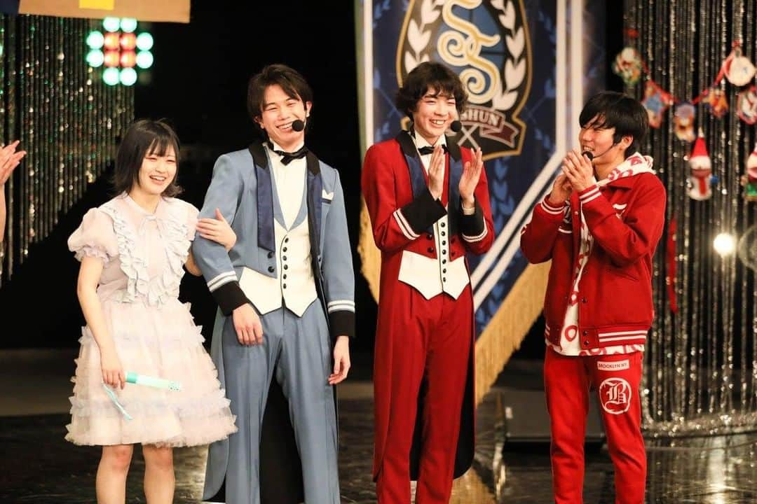 テレビ東京「青春高校３年C組」のインスタグラム：「🤡年末に開催された 青春高校3年C組オンラインLIVE  presented by OPEN HOUSE 涌嶋ラストLIVE 男子アイドル部からのサプライズは アーカイブでお楽しみください🏋️‍♂️ アーカイブは青春高校３年Ｃ組HP から購入できます🎫  #openhouse　 #バトラーズ #青春高校３年Ｃ組」