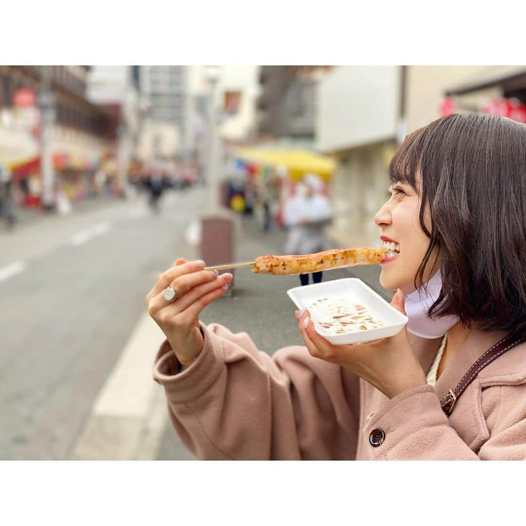 有川結女さんのインスタグラム写真 - (有川結女Instagram)「幸せ〜〜〜🦀 . . . .  #ポートレート #撮影 #カメラ #誰かの記憶に残る写真 #毎日が笑顔で溢れてる #幸せな時間 #被写体 #いっぱい食べる君が好き #作品撮り #笑顔 #透明感カラー #ボブ #髪型アレンジ #巻き髪 #たべすたぐらむ #冬コーデ #instagood #instalike #cute #smile #ノーマルカメラ #フィルムカメラ #写真好きな人と繋がりたい」1月6日 18時22分 - yume_arikawa0804