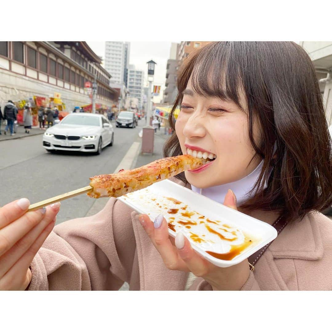 有川結女さんのインスタグラム写真 - (有川結女Instagram)「幸せ〜〜〜🦀 . . . .  #ポートレート #撮影 #カメラ #誰かの記憶に残る写真 #毎日が笑顔で溢れてる #幸せな時間 #被写体 #いっぱい食べる君が好き #作品撮り #笑顔 #透明感カラー #ボブ #髪型アレンジ #巻き髪 #たべすたぐらむ #冬コーデ #instagood #instalike #cute #smile #ノーマルカメラ #フィルムカメラ #写真好きな人と繋がりたい」1月6日 18時22分 - yume_arikawa0804