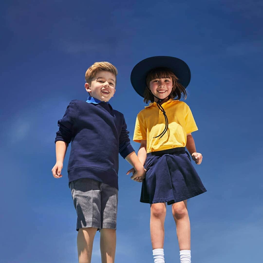 Target Australiaさんのインスタグラム写真 - (Target AustraliaInstagram)「Schoolwear made better. Our 100% breathable cotton fabrics polos are naturally soft and breathable, keeping the liittle ones comfortable no matter what the school day throws at them 🎯♥️ #targetaus #targetauskids」1月6日 18時37分 - targetaus