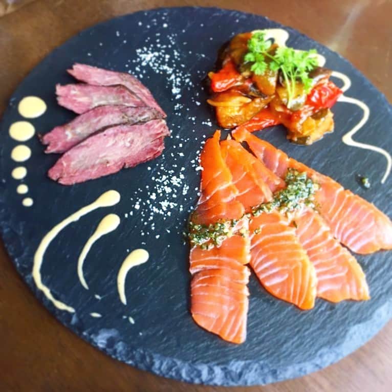 吉田早織のグルメインスタ