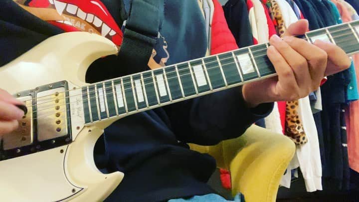 小野武正のインスタグラム：「プルオーバーこれにて最後の節でございます！ ソファミ〜♪ ロトカは未だTwitterで続いておりやんす👼  #わしつなぎ #keytalk #気ぃ遠く #プルオーバーday10」